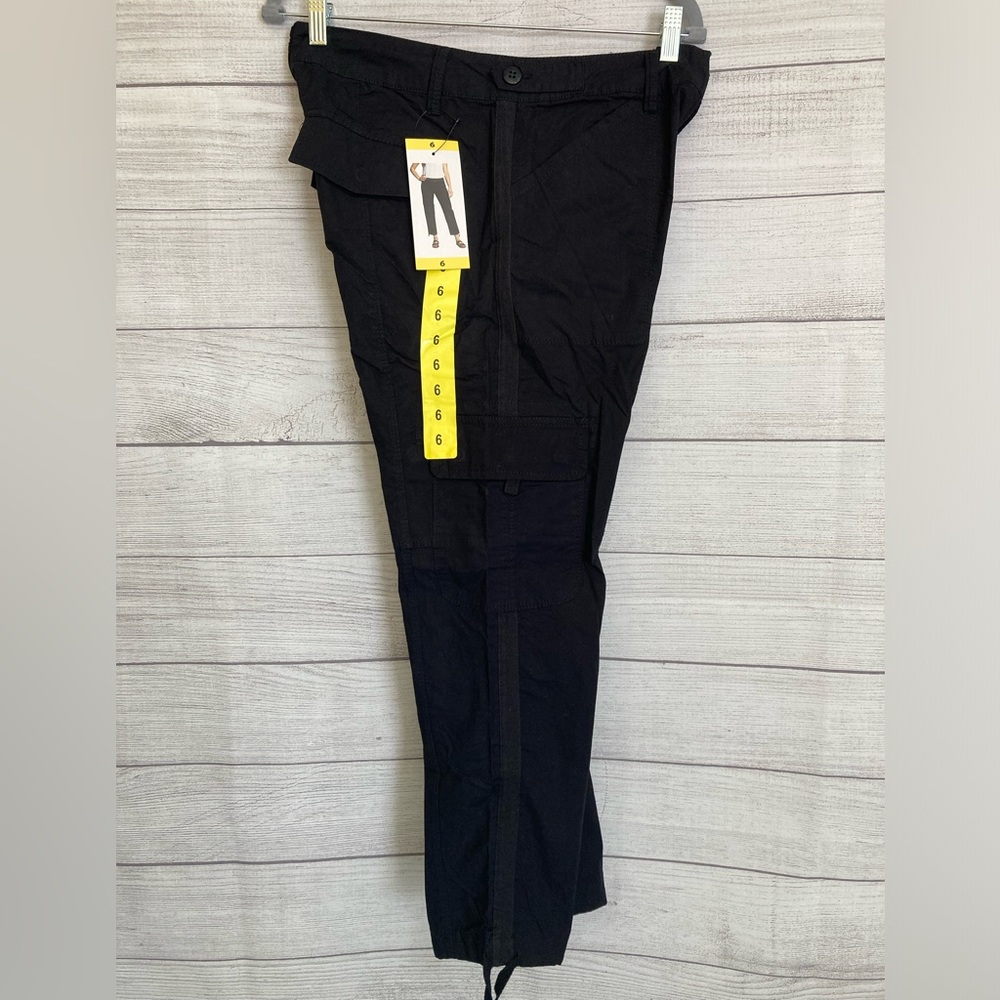 Blossom & Clover | NWT Ladies Cargo Ankle Pants - Picture 4 of 9